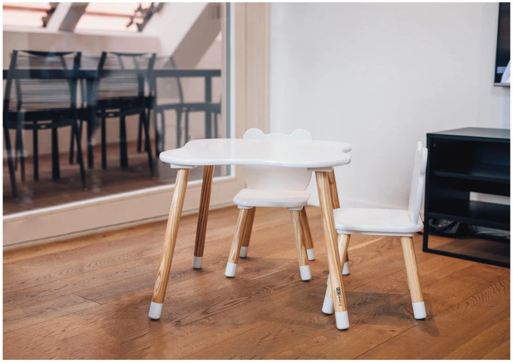 FreeON BEAR gyerek fa asztal 2 db székkel - Macis (44282)